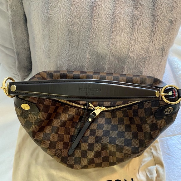 Authentic Louis Vuitton Duomo $1250 - Picture 3 of 5